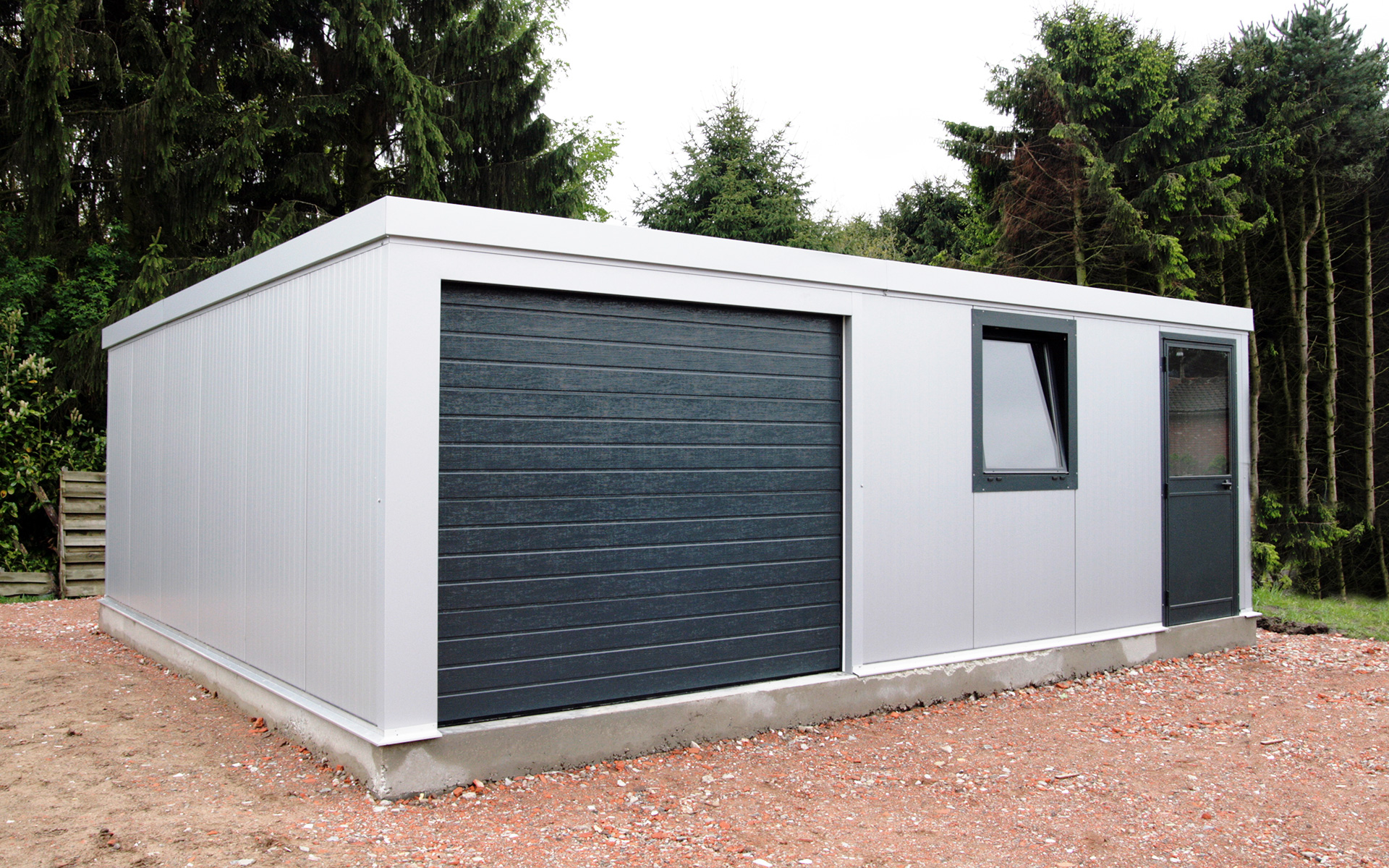 Isogarage auch als Hobbyraum nutzbar